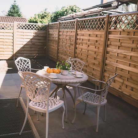 Naturnahes Familienchalet Mit Garten - Wifi - Netflix - Nur 15 Minuten Vom Chiemsee Und 35 Minuten Von Muenchen Entfernt Vogtareuth Exterior foto