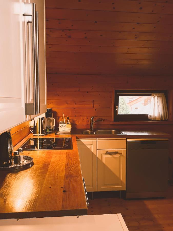 Naturnahes Familienchalet Mit Garten - Wifi - Netflix - Nur 15 Minuten Vom Chiemsee Und 35 Minuten Von Muenchen Entfernt Vogtareuth Exterior foto