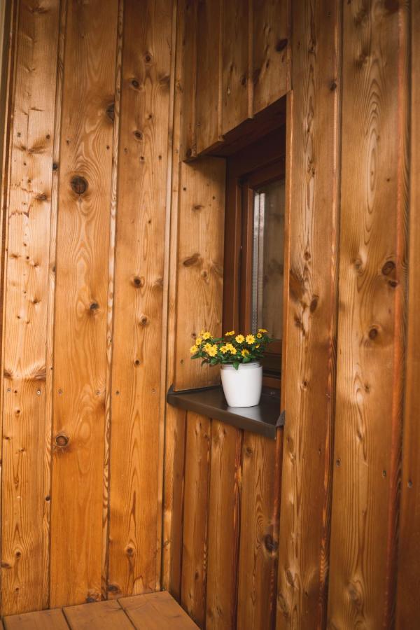Naturnahes Familienchalet Mit Garten - Wifi - Netflix - Nur 15 Minuten Vom Chiemsee Und 35 Minuten Von Muenchen Entfernt Vogtareuth Exterior foto