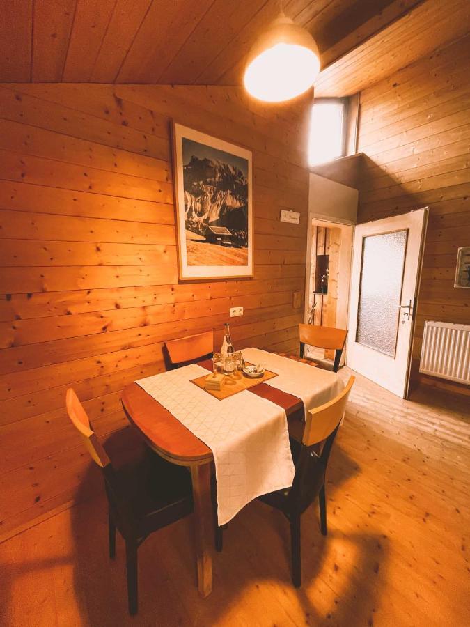 Naturnahes Familienchalet Mit Garten - Wifi - Netflix - Nur 15 Minuten Vom Chiemsee Und 35 Minuten Von Muenchen Entfernt Vogtareuth Exterior foto
