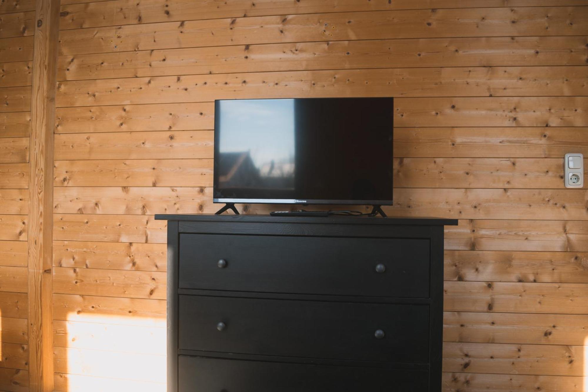 Naturnahes Familienchalet Mit Garten - Wifi - Netflix - Nur 15 Minuten Vom Chiemsee Und 35 Minuten Von Muenchen Entfernt Vogtareuth Exterior foto
