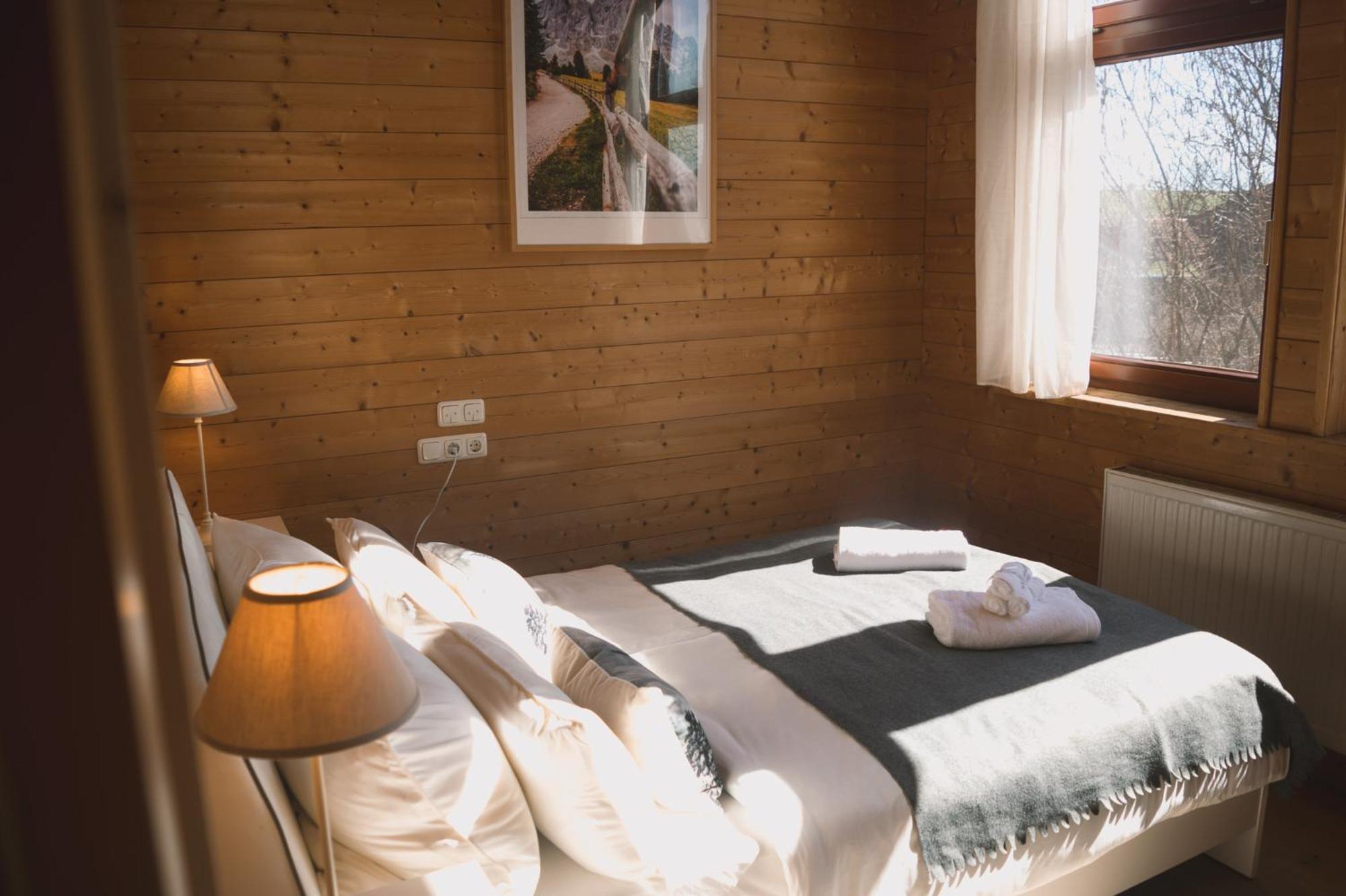 Naturnahes Familienchalet Mit Garten - Wifi - Netflix - Nur 15 Minuten Vom Chiemsee Und 35 Minuten Von Muenchen Entfernt Vogtareuth Exterior foto